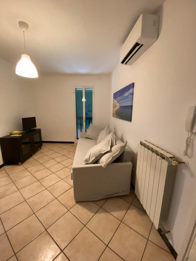 Be Happy Apartment Monopoli Luaran gambar