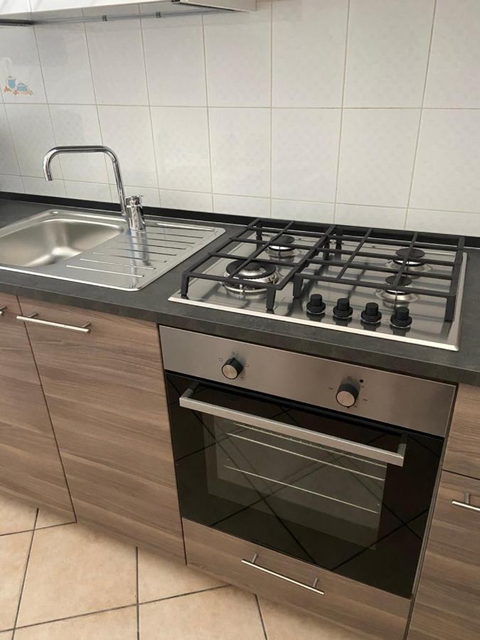 Be Happy Apartment Monopoli Luaran gambar